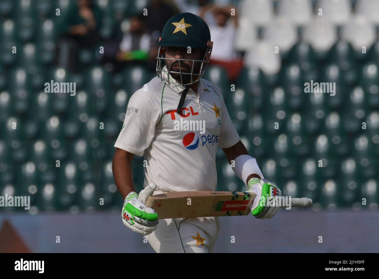 a-view-of-the-fifth-and-final-day-of-the-third-cricket-test-match