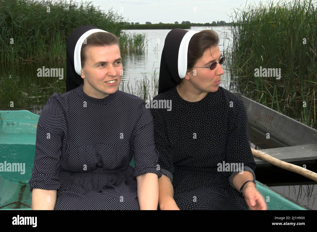 Wytyczno, Polesie, Polesia, Polesien, Polska, Polen, Poland, Two joyful nuns by the lake. Zwei fröhliche Nonnen am See. Dwie radosne zakonnice Stock Photo