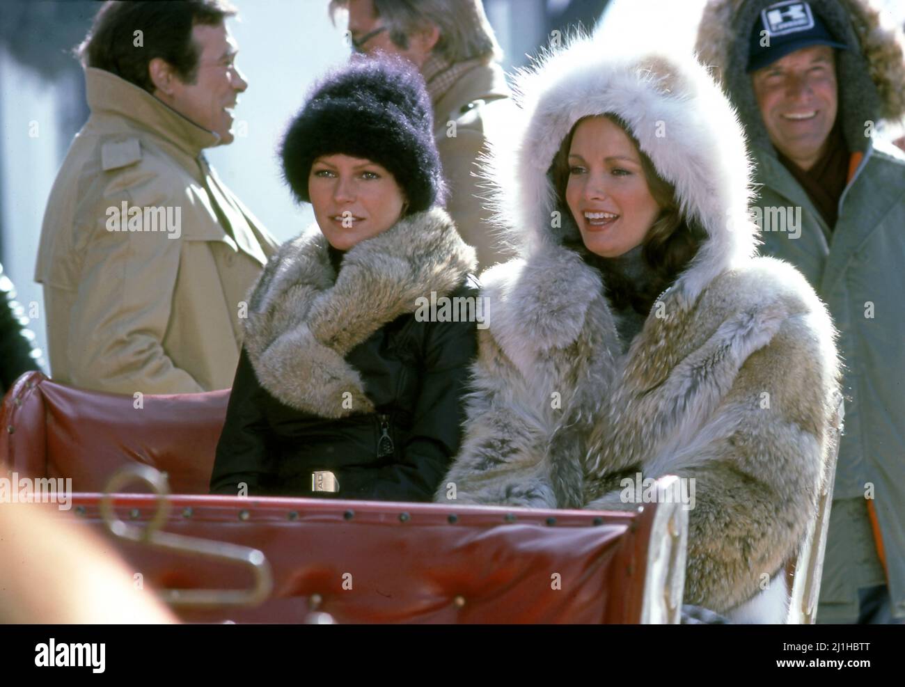 Cheryl Ladd and Jaclyn Smith on set filming an episode of Charlie's Angels in Vail, Co Stock Photo