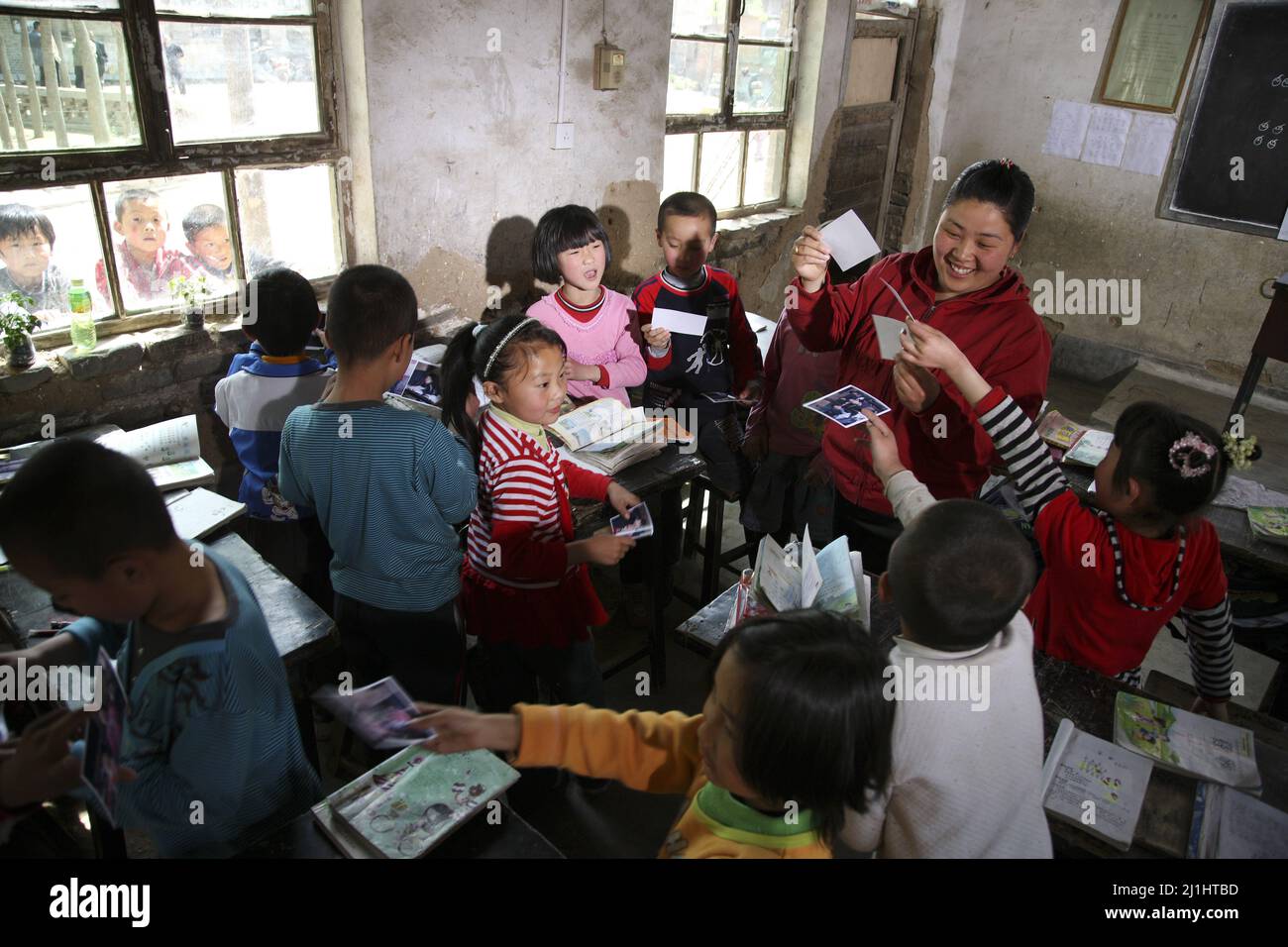 Rural teacher and students china hi-res stock photography and images ...