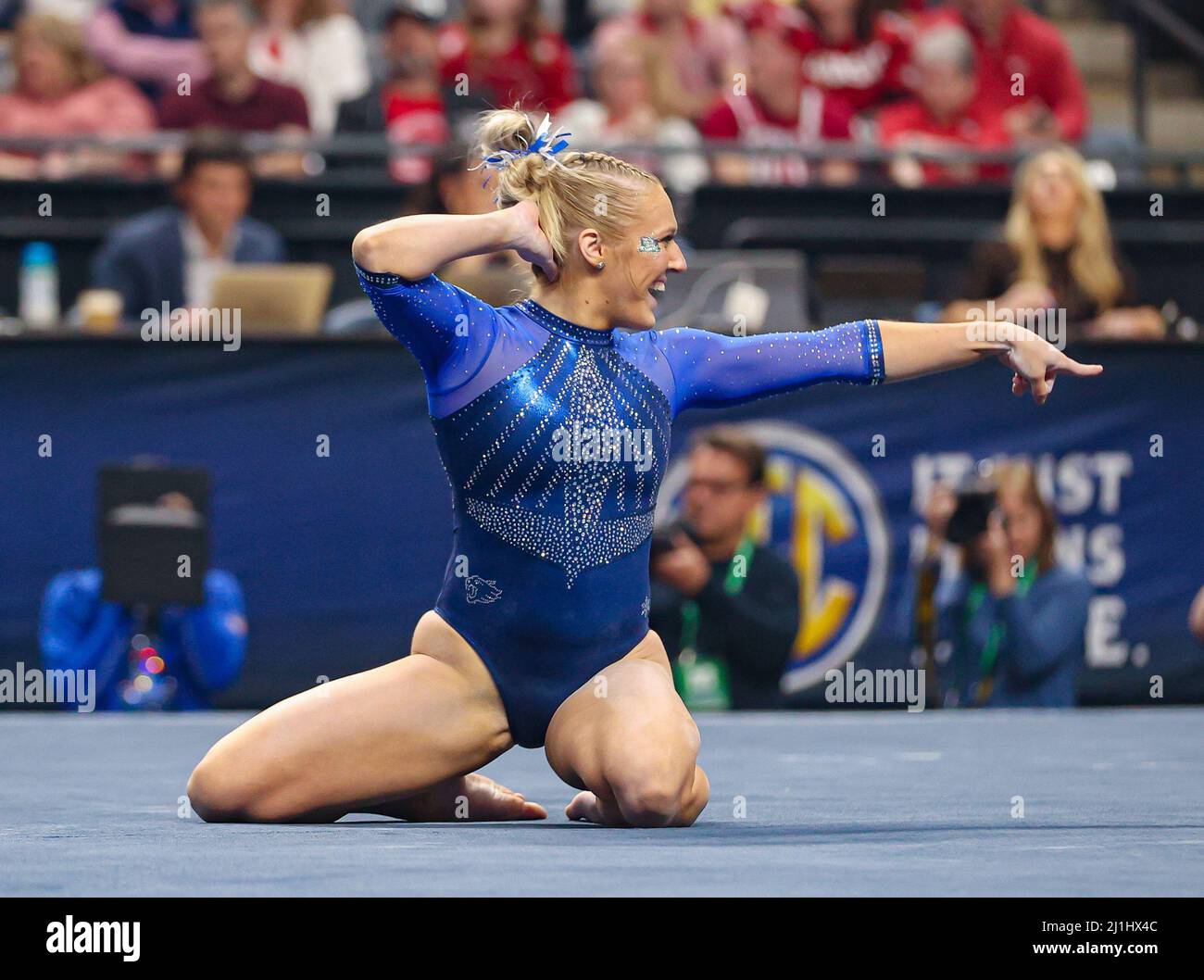 Birmingham, AL, USA. 19th Mar, 2022. Kentucky's Hailey Davis finishes ...