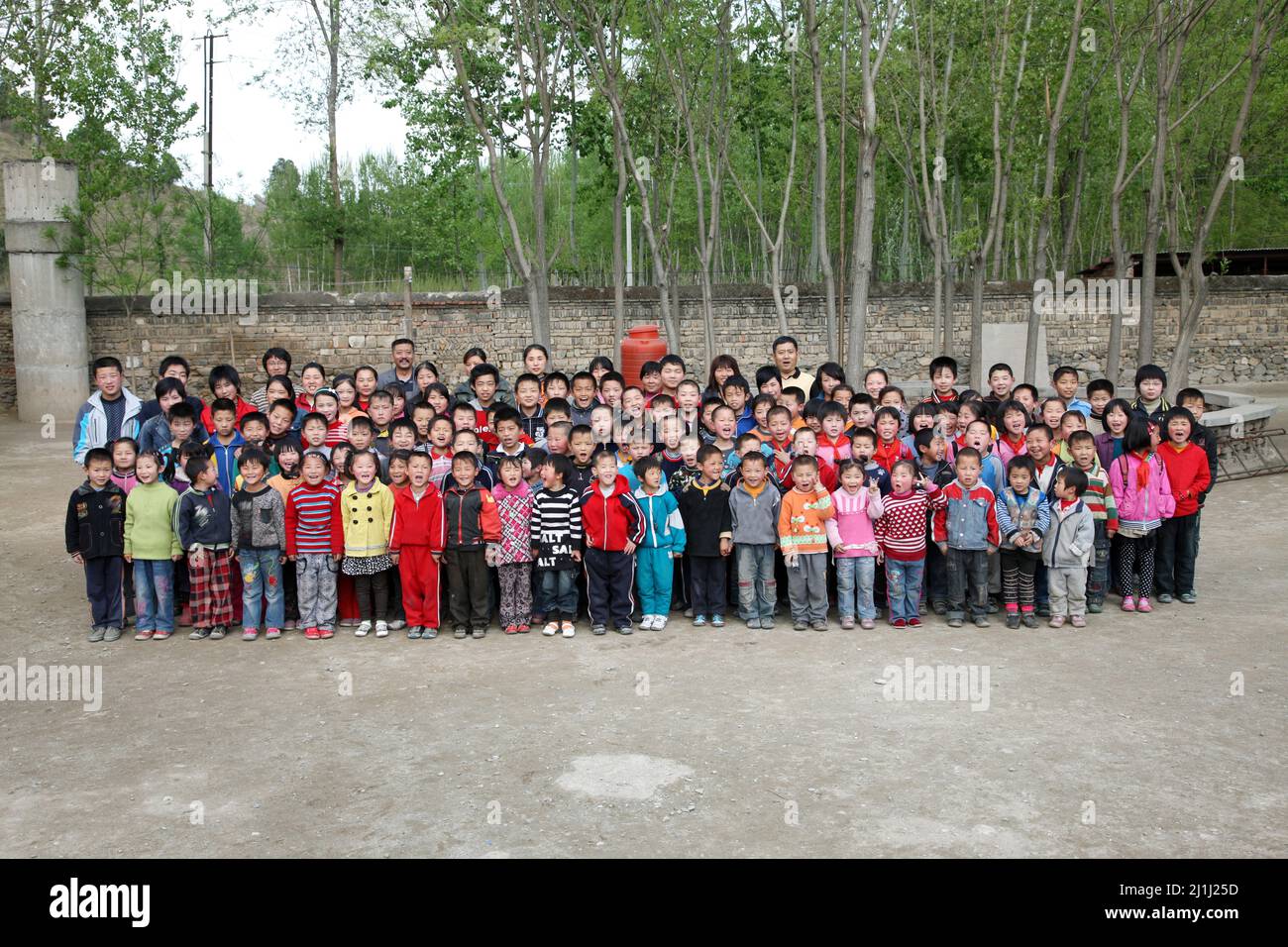 Rural teacher and students china hi-res stock photography and images ...