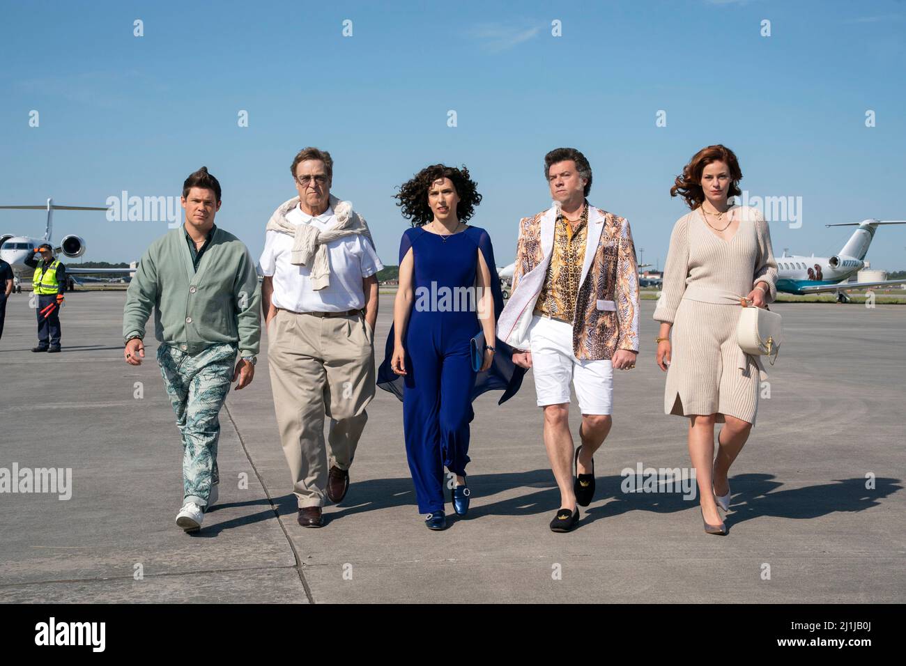 JOHN GOODMAN, DANNY MCBRIDE, ADAM DEVINE, EDI PATTERSON and CASSIDY FREEMAN in THE RIGHTEOUS GEMSTONES (2019), directed by DANNY MCBRIDE. Credit: ROUGH HOUSE PICTURES / Album Stock Photo