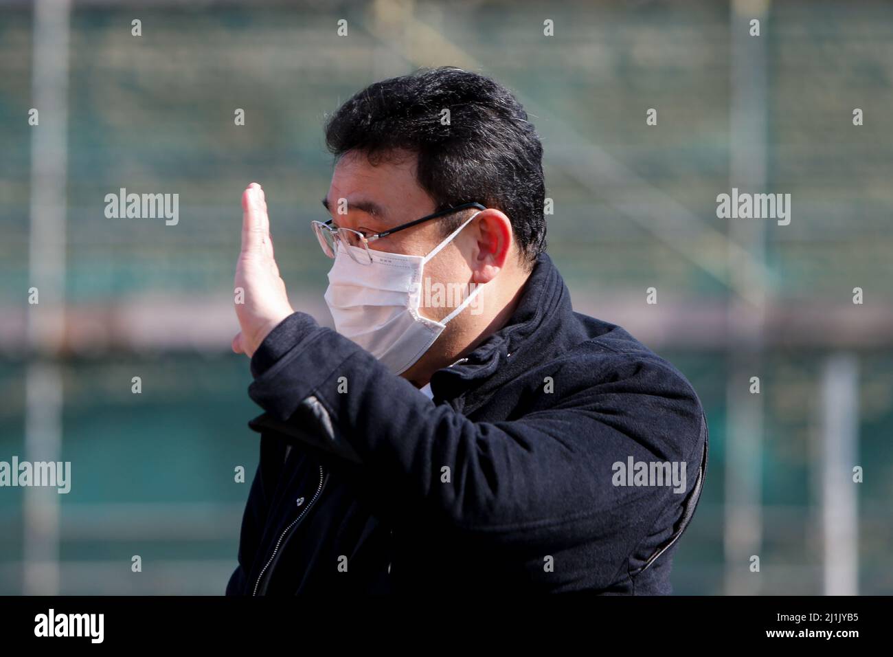 Sheffield, UK. 26th Mar, 2022. Dejphon Chansiri, Owner of Sheffield Wednesday waves to fans in Sheffield, United Kingdom on 3/26/2022. (Photo by Ben Early/News Images/Sipa USA) Credit: Sipa USA/Alamy Live News Stock Photo