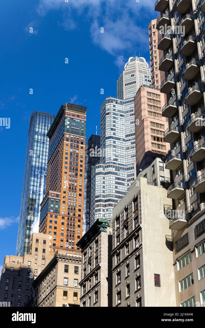 Ultra luxury residential tower hi-res stock photography and images - Alamy