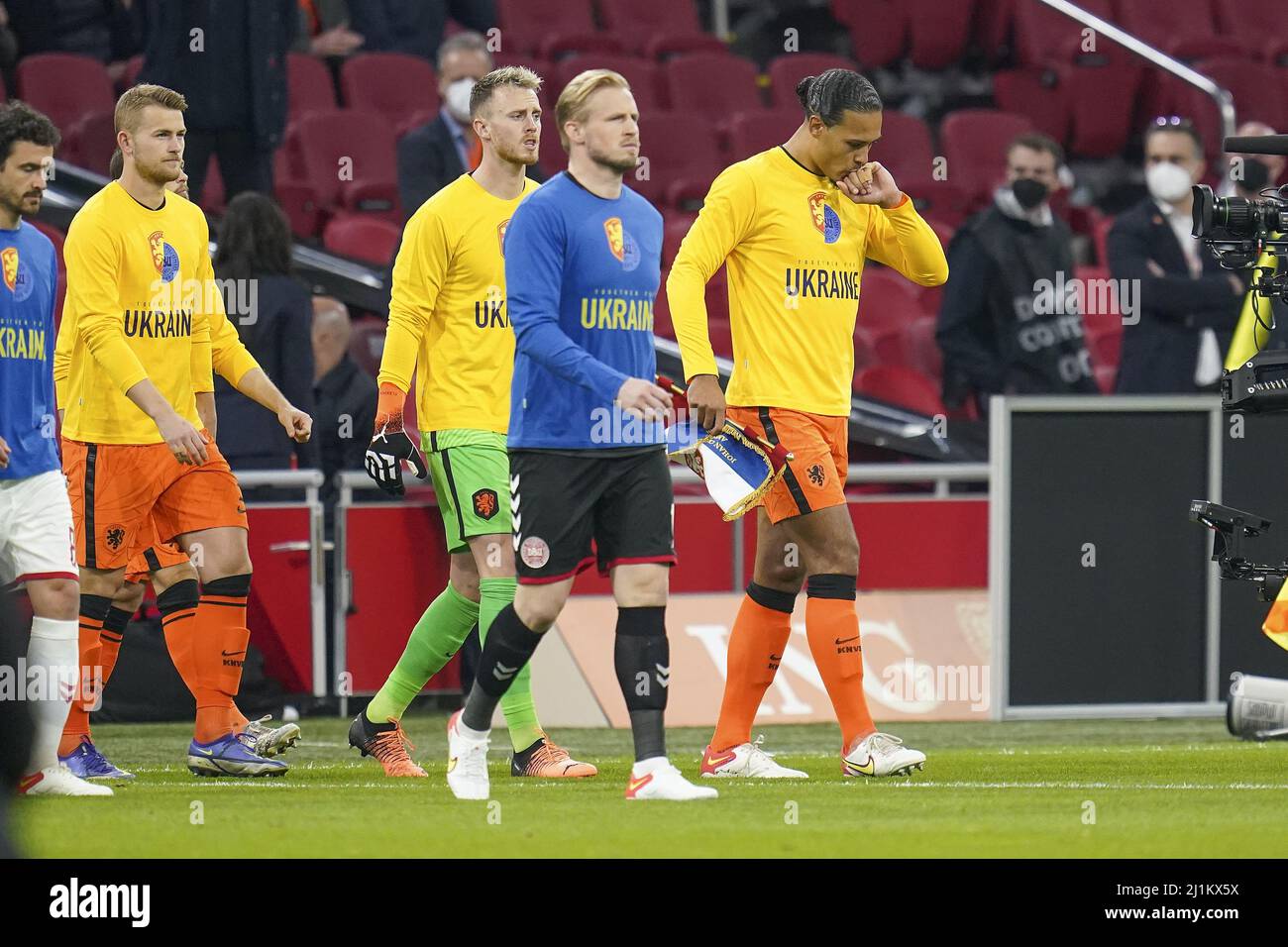 AMSTERDAM, 26-03-2022 JohanCruyff Stadium . Friendly match between  Netherlands and Denmark. the Danish and Dutch teams wear special shirts  during the line-up, showing solidarity with Ukraine (Photo by Pro  Shots/Sipa USA) ***