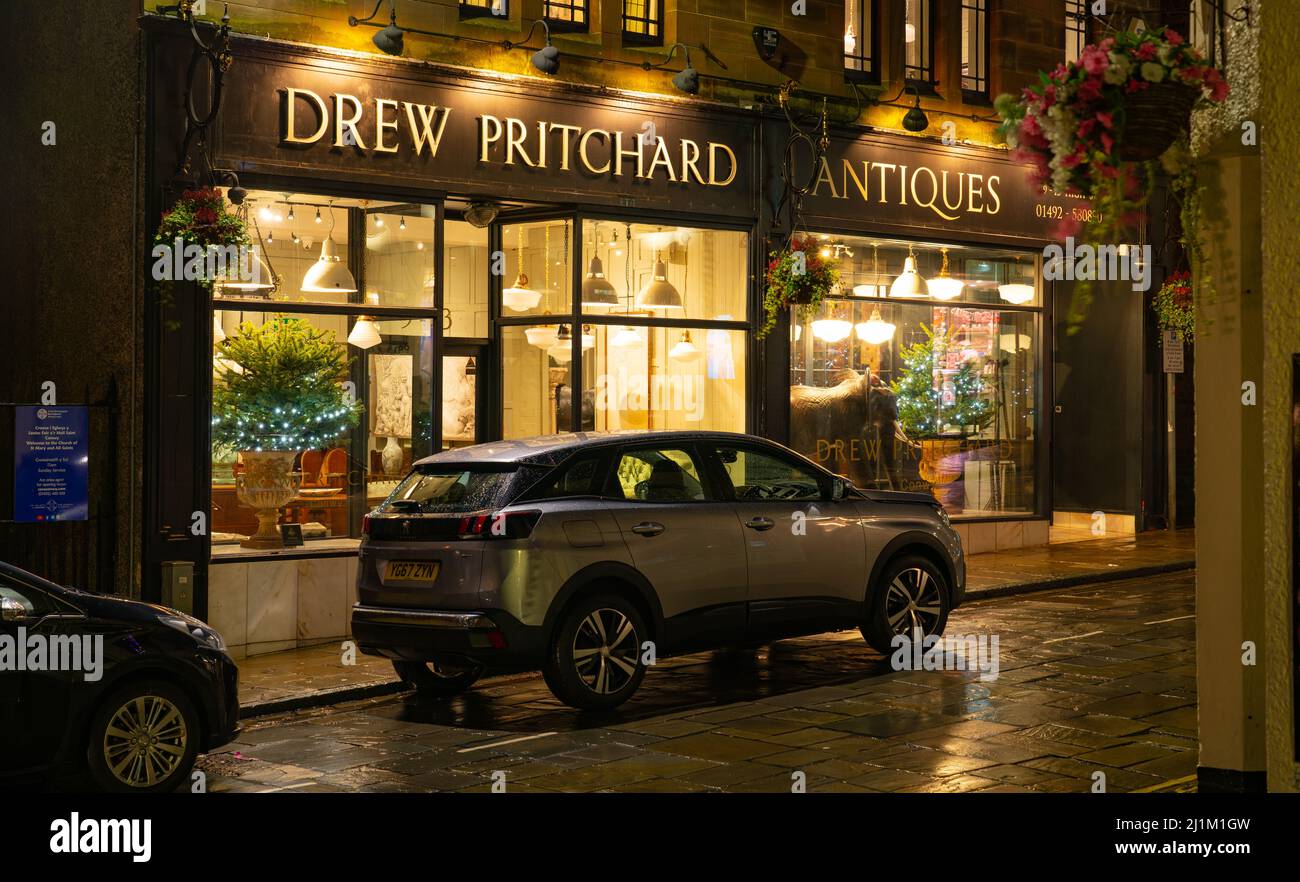 Drew Pritchard Antiques, High Street, Conwy, pictured in December 2021. Stock Photo