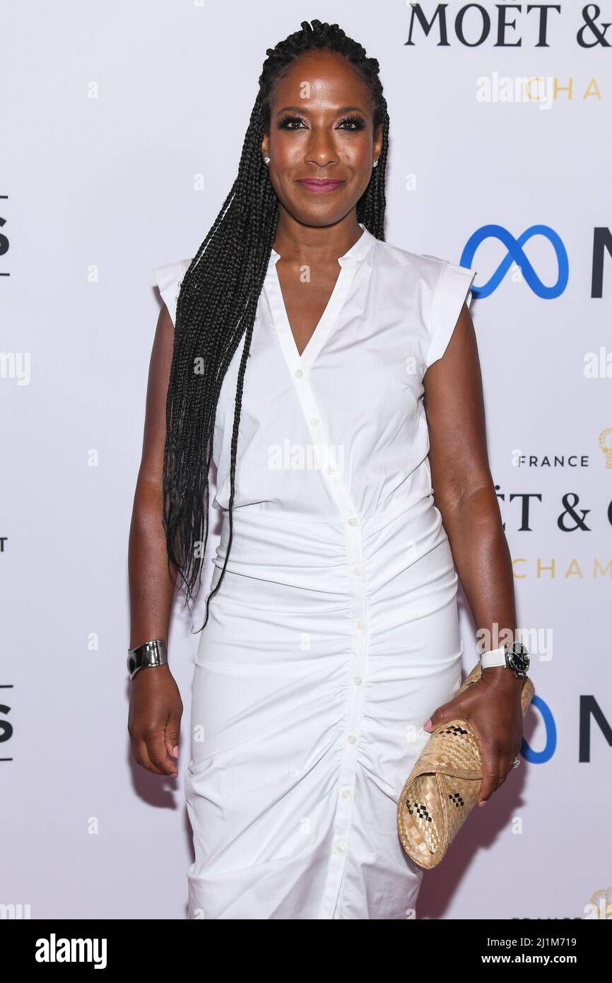 Cara Sabin walking on the red carpet at the Annual Oscars Weekend