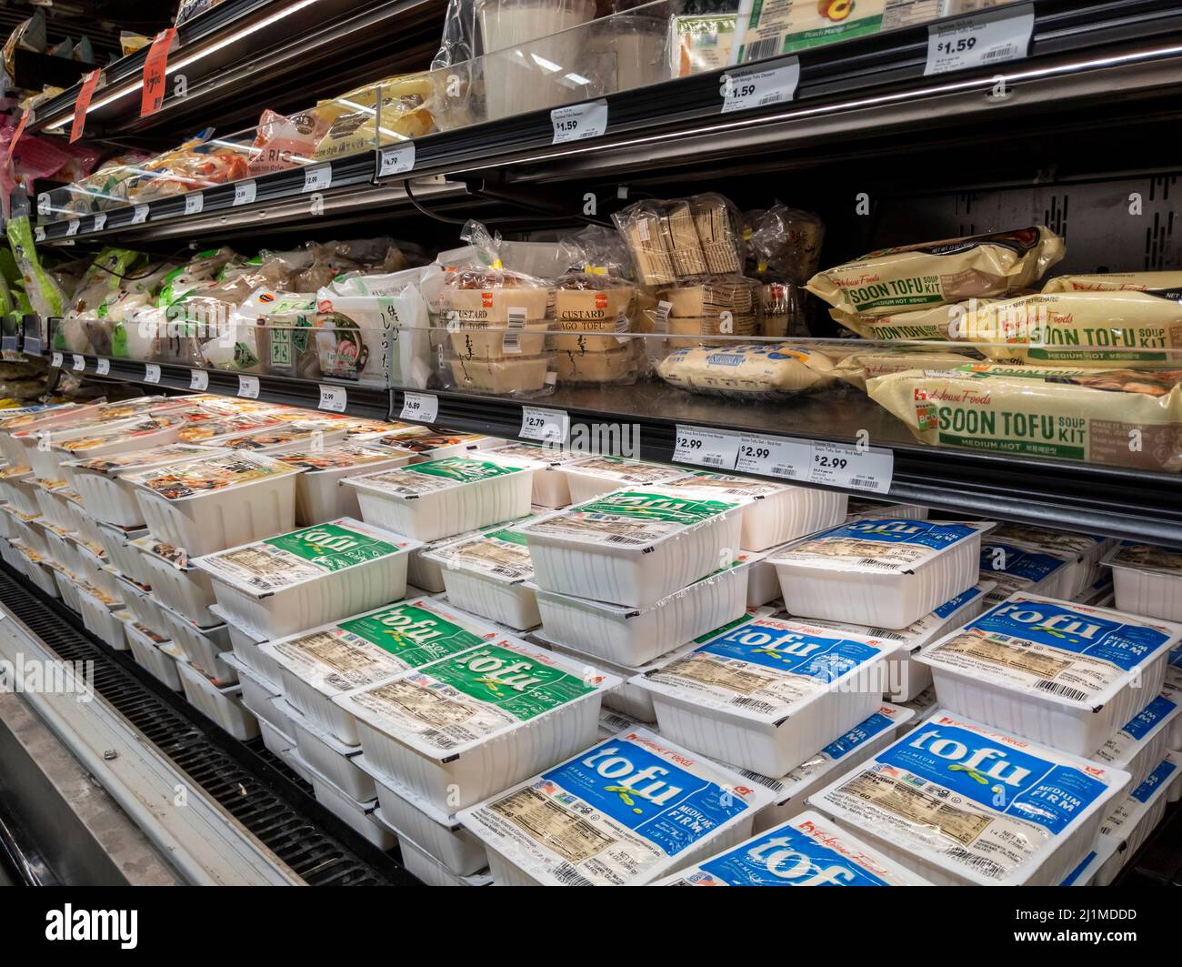 Tofu grocery store hires stock photography and images Alamy