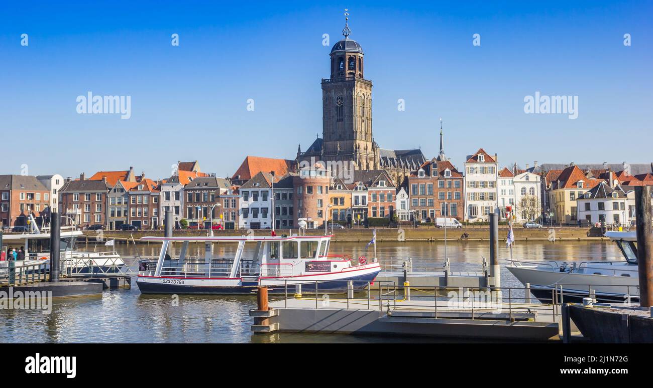 Boats riverbank ijssel river hi-res stock photography and images - Alamy