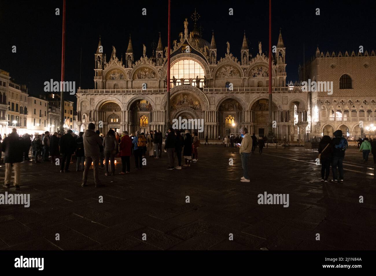 St. Mark's Square in the dark during Earth Hour, WWF's global initiative in Venice, Italy March 26, 2022. Stock Photo