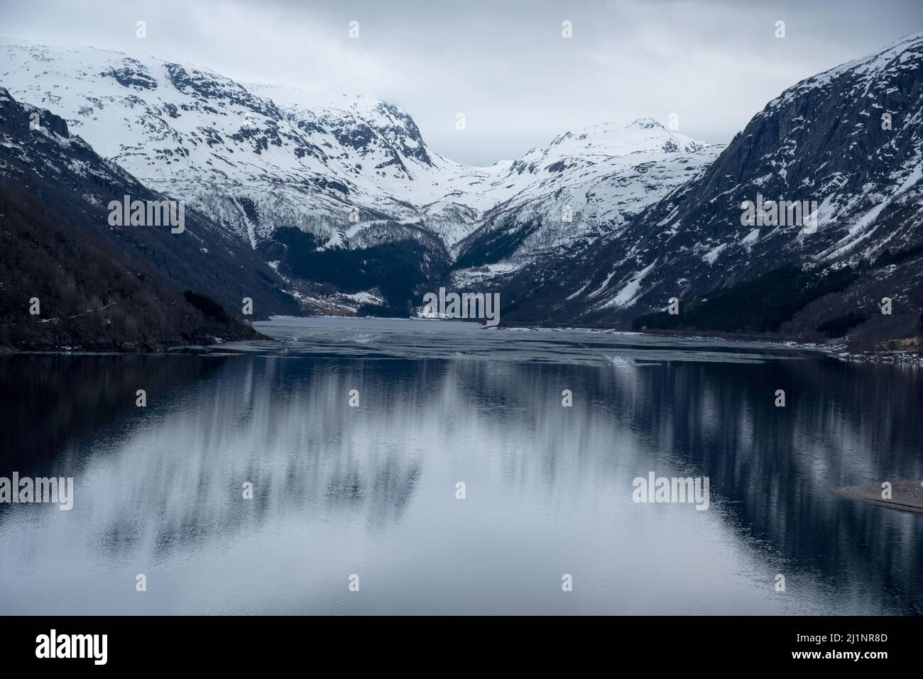 Lake roeldal hi-res stock photography and images - Alamy