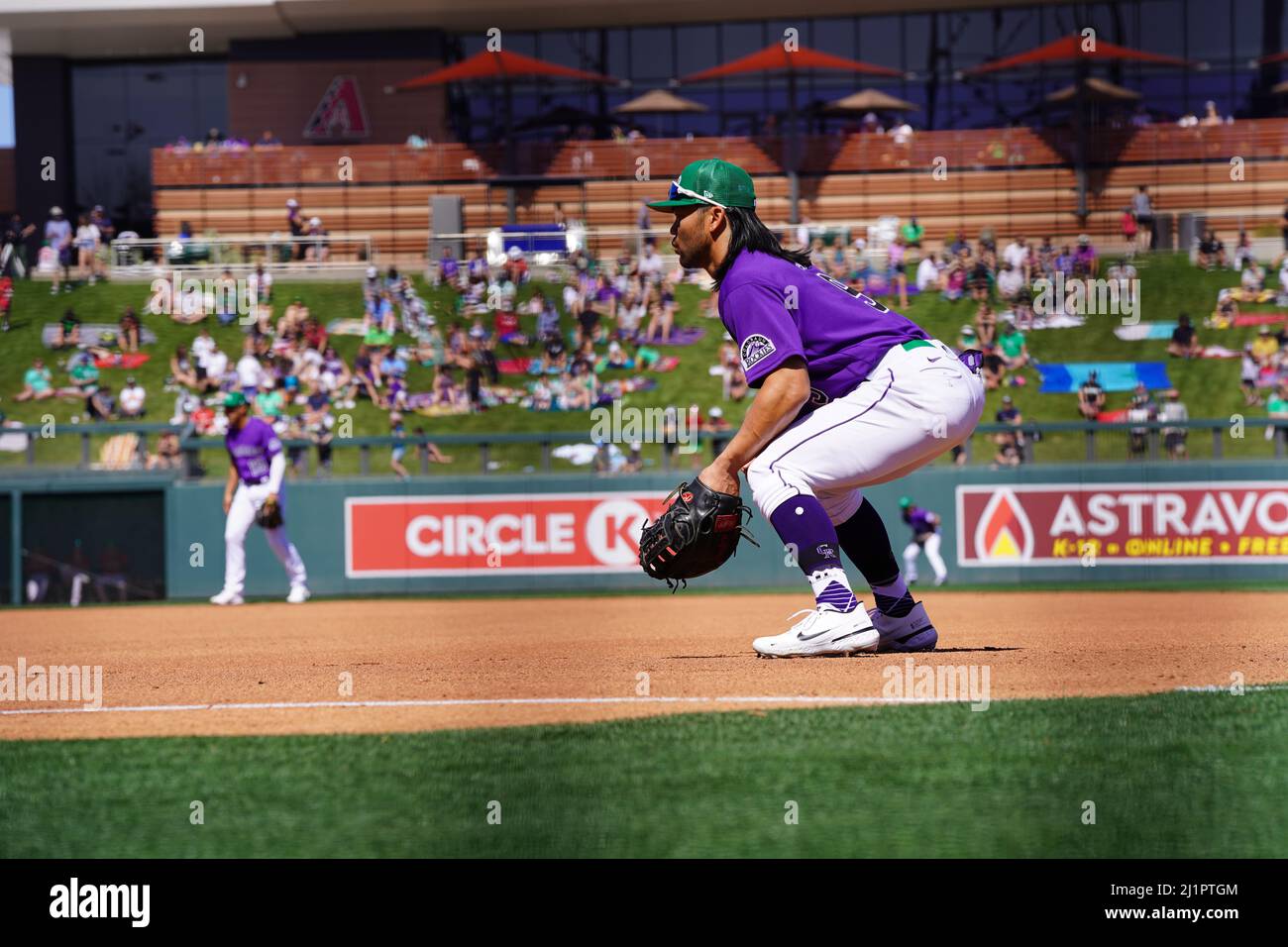 Scottsdale, United States. 17th Mar, 2022. Colorado Rockies baserunner  talks to first base coach during a MLB spring training baseball game on  Thursday Mar. 17, 2022, at Salt River Fields in Scottsdale