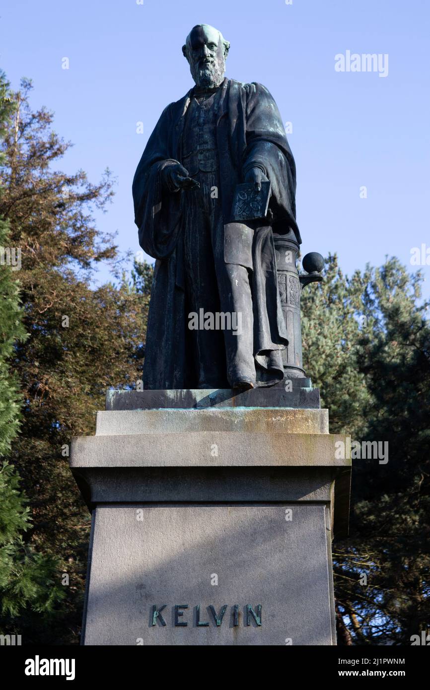 A statue of Lord Kelvin at the Stranmillis Road entrance of the Botanic Gardens Belfast Northern Ireland Stock Photo
