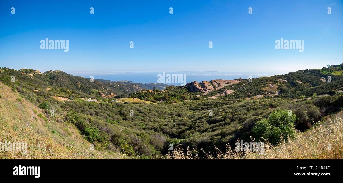 Beautiful landscape on Topanga Lookout trail, Los Angeles, California