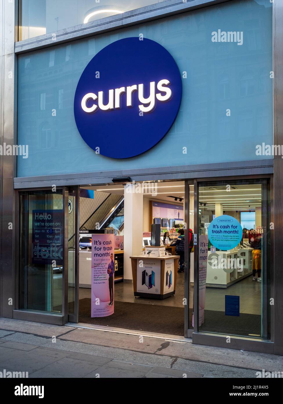 Currys Store London - Currys Electrical Retailer Shop in Central London. Stock Photo