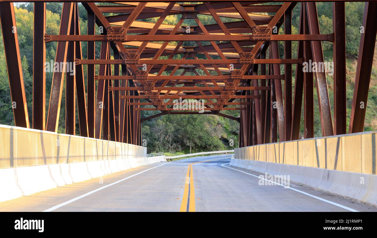 Anderson Lake Bridge. Hill, Santa Clara County, California, USA