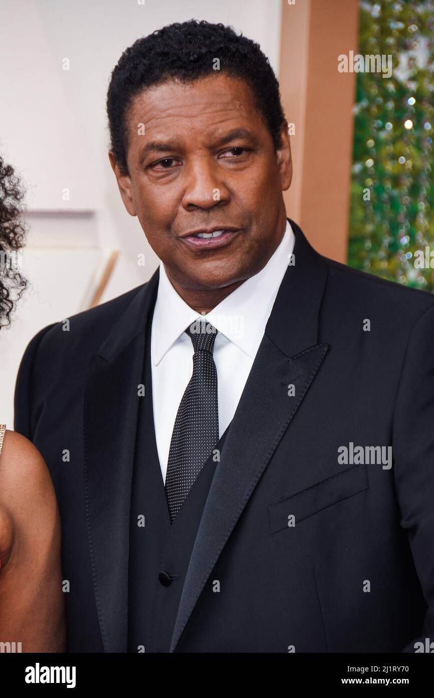 Los Angeles, USA. 27th Mar, 2022. Denzel Washington walking on the red