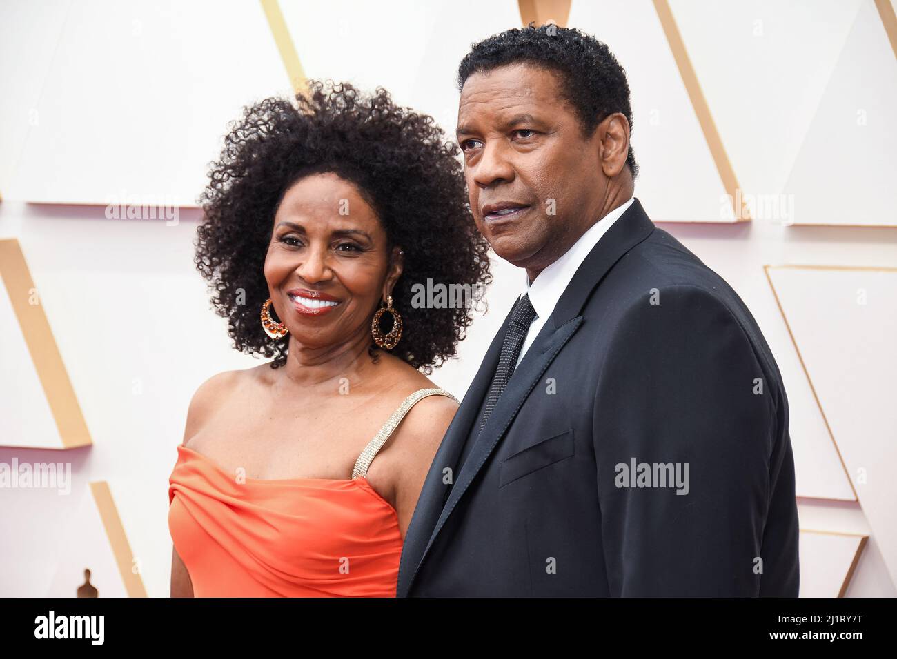 Los Angeles, USA. 27th Mar, 2022. Pauletta Washington and Denzel ...