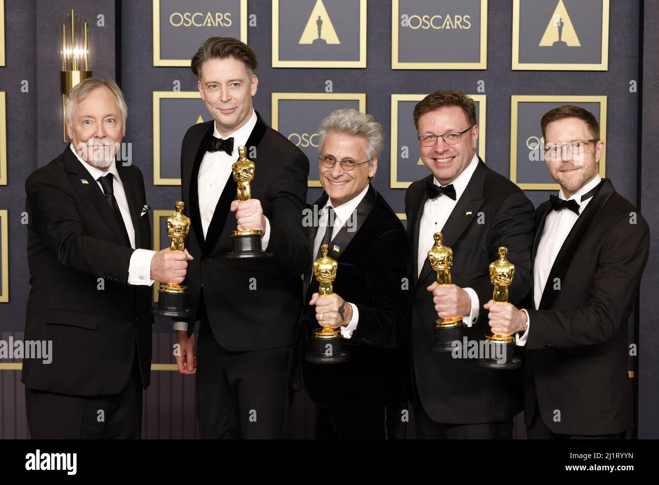 Los Angeles, United States. 27th Mar, 2022. Mac Ruth, Mark Mangini, Theo Green, Doug Hemphill and Ron Bartlett, winners of Best Sound with 'Dune,' appear backstage with her Oscar during the 94th annual Academy Awards at Loews Hollywood Hotel in the Hollywood section of Los Angeles on Sunday, March 27, 2022. Photo by John Angelillo/UPI Credit: UPI/Alamy Live News Stock Photo