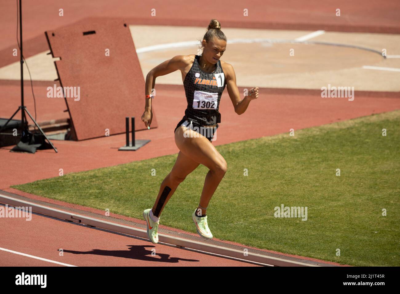 Florida’s Anna Hall runs the 800 during the heptathlon during the 94th