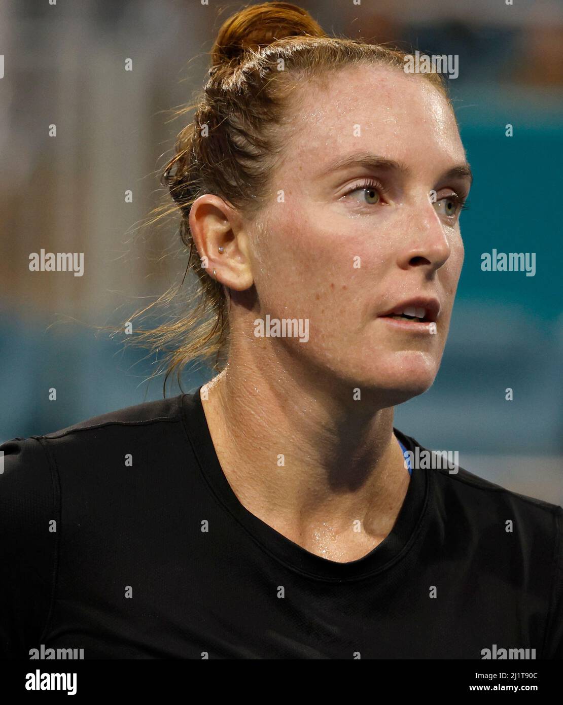 Miami Gardens, Florida, USA. 27th Mar, 2022. Iga Swiatek of Poland defeats Madison Brengle of United States during the 2022 Miami Open presented by Itaú at Hard Rock Stadium on March 27, 2022 in Miami Gardens, Florida People: Madison Brengle Credit: Hoo Me/Media Punch/Alamy Live News Stock Photo