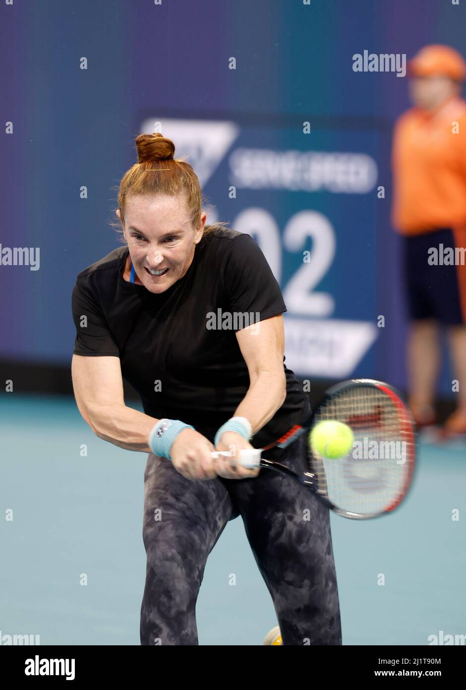 Miami Gardens, Florida, USA. 27th Mar, 2022. Iga Swiatek of Poland defeats Madison Brengle of United States during the 2022 Miami Open presented by Itaú at Hard Rock Stadium on March 27, 2022 in Miami Gardens, Florida People: Madison Brengle Credit: Hoo Me/Media Punch/Alamy Live News Stock Photo