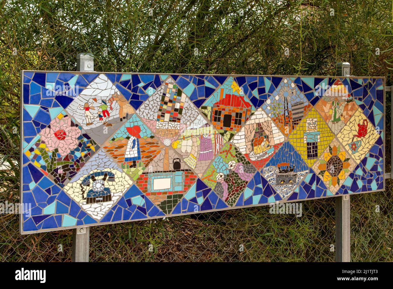 Hub mural hires stock photography and images Alamy