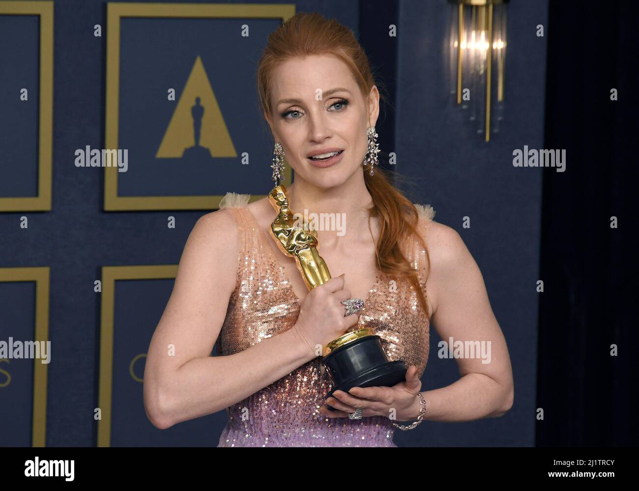 Los Angeles, USA. 27th Mar, 2022. Jessica Chastain, winner of the