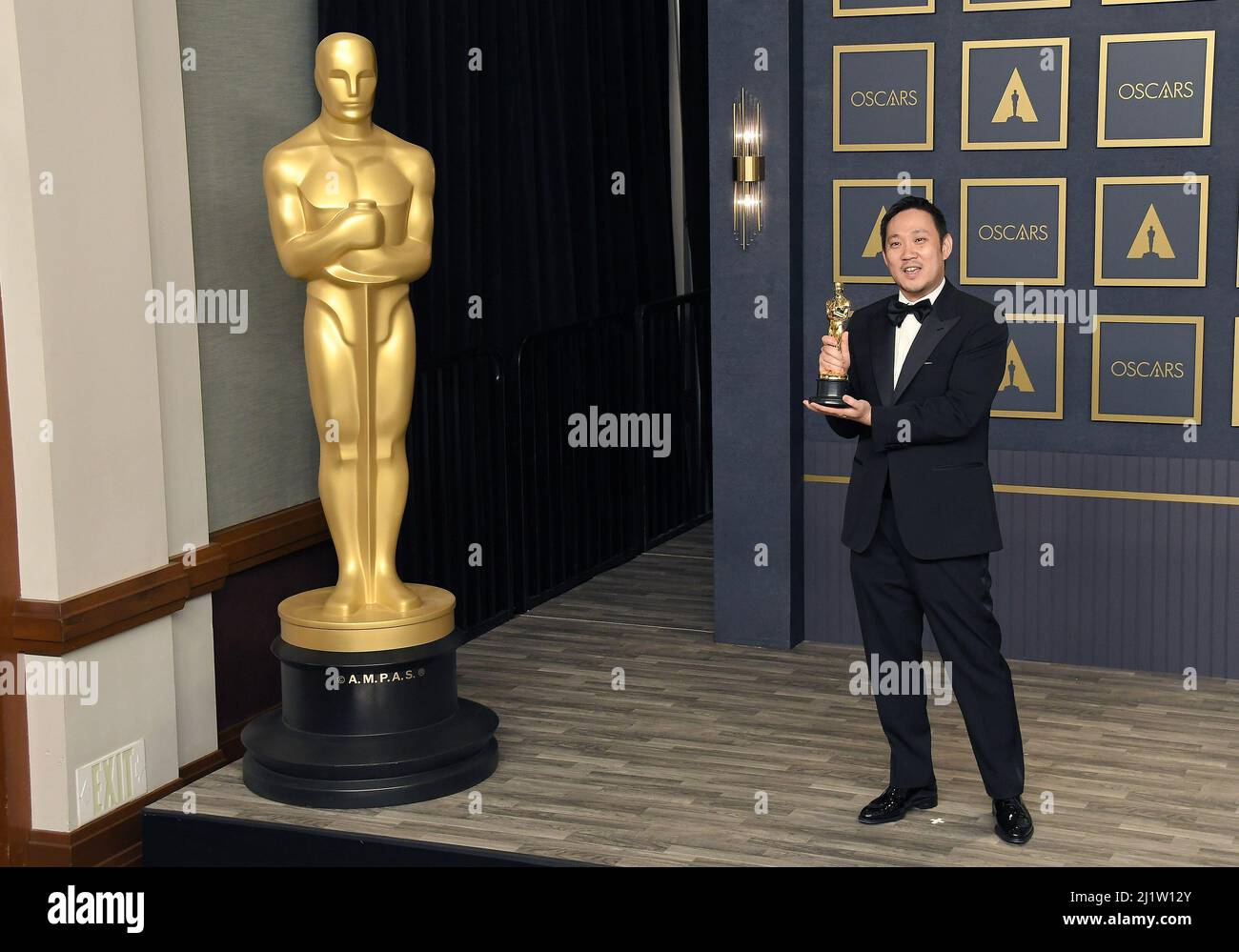 Ryusuke Hamaguchi, winner of the International Feature Film award for ‘Drive My Car’ posing on stage in the press room at the 94th Academy Awards held at the Dolby Theatre in Hollywood, CA on Sundayday, ?March 27, 2022. (Photo By Sthanlee B. Mirador/Sipa USA) Stock Photo