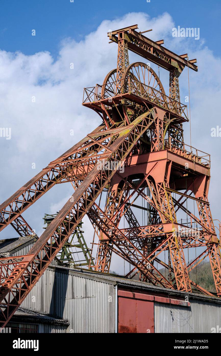 The old Lewis Merthyr pit head winding gear at the Rhondda Heritage Park Museum, Trehafod, South Wales Stock Photo