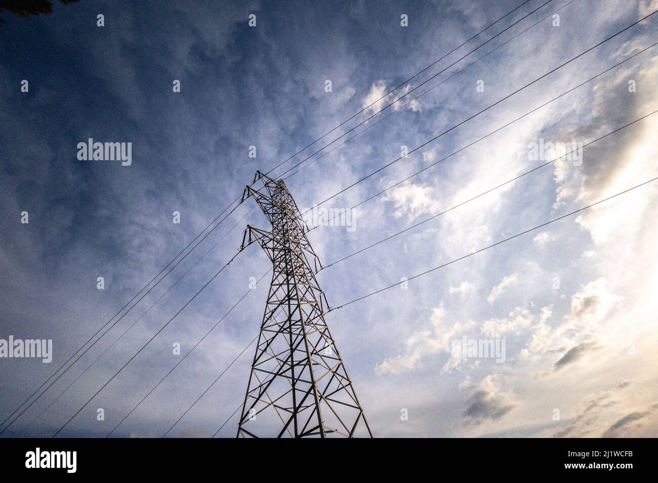 high voltage cables Stock Photo Alamy