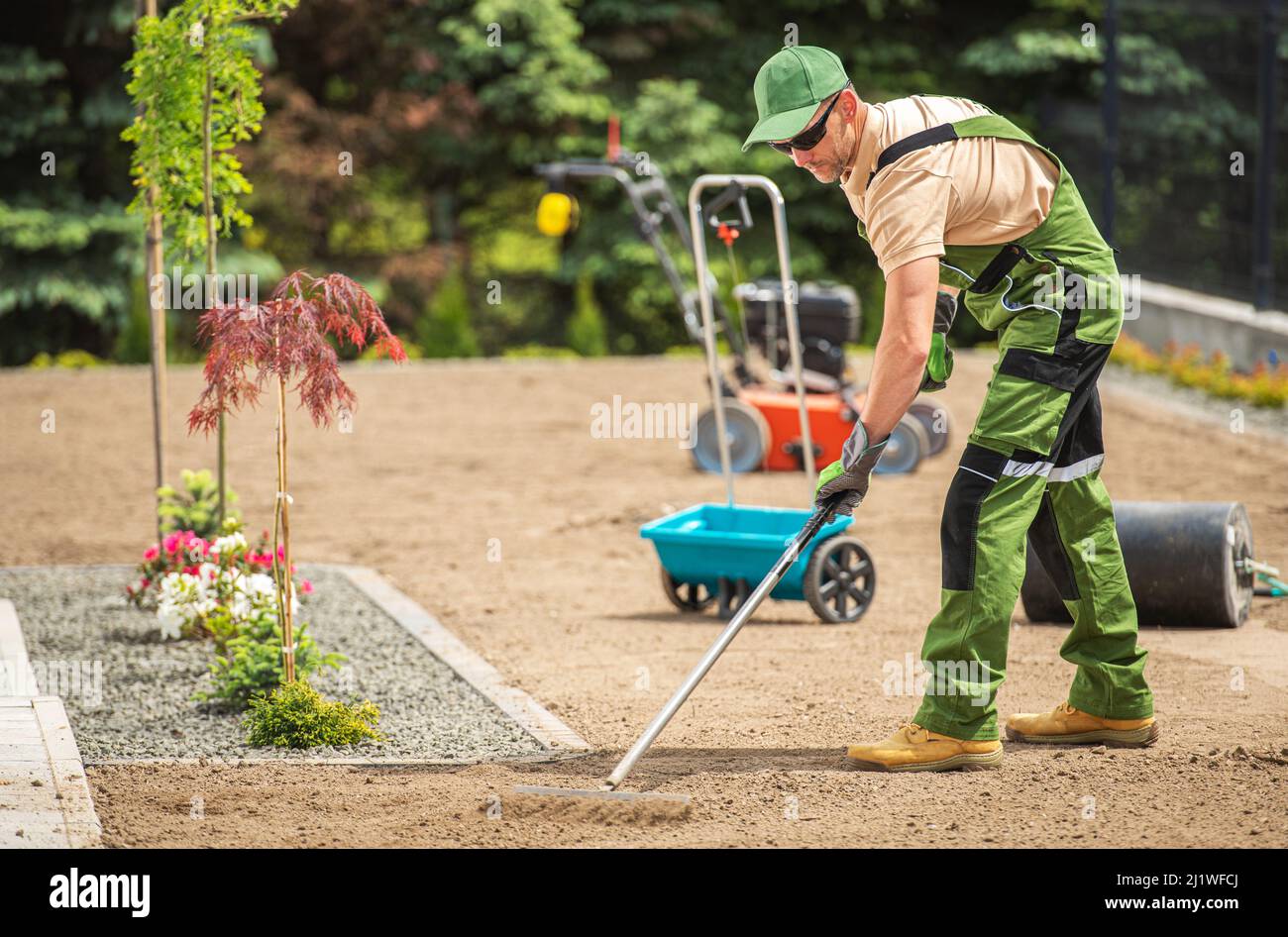 Preparing the soil hi-res stock photography and images - Alamy