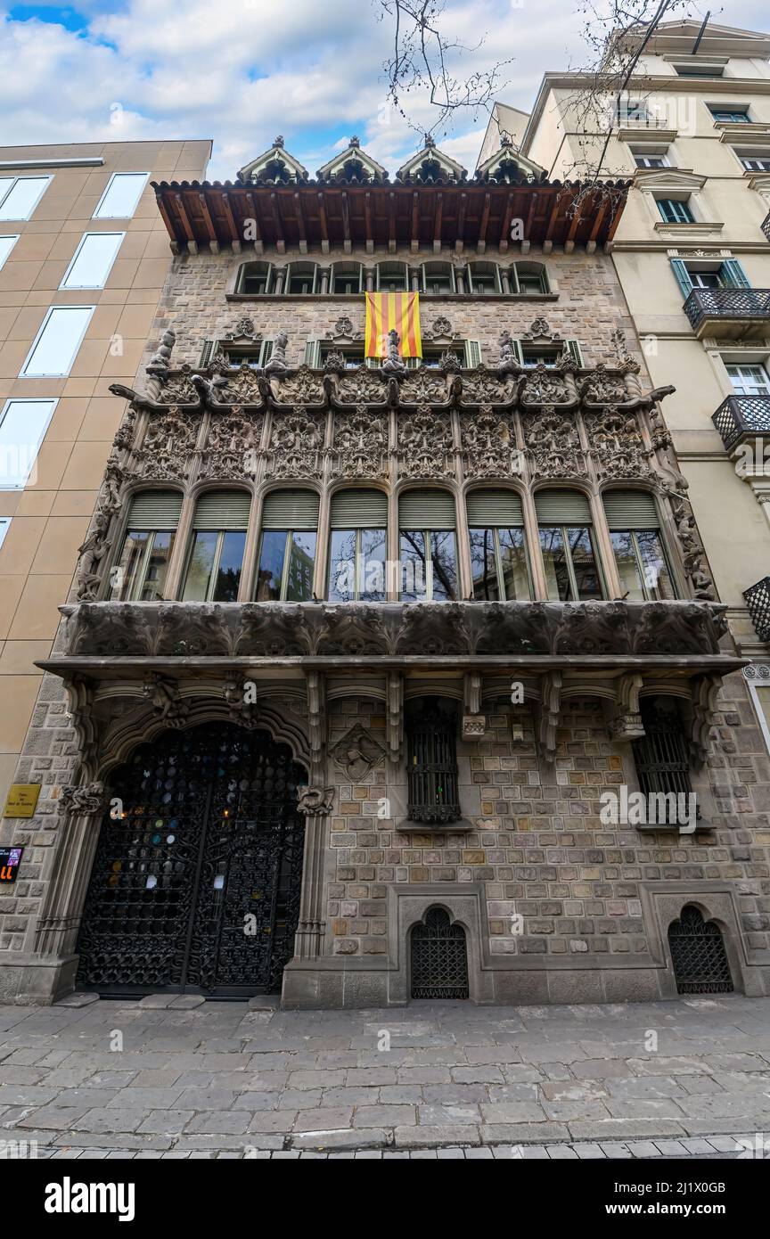 The Palau Baro de Quadras in Barcelona, Spain. A small Modernista palace by architect Puig i Cadafalch. Offices of the Institut Ramon Llull Stock Photo