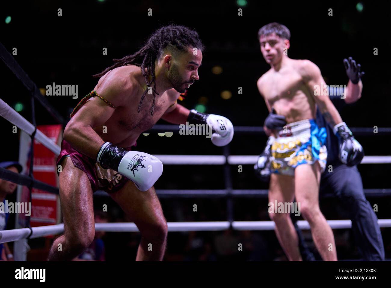 Muay Thai Kick boxing Stock Photo - Alamy