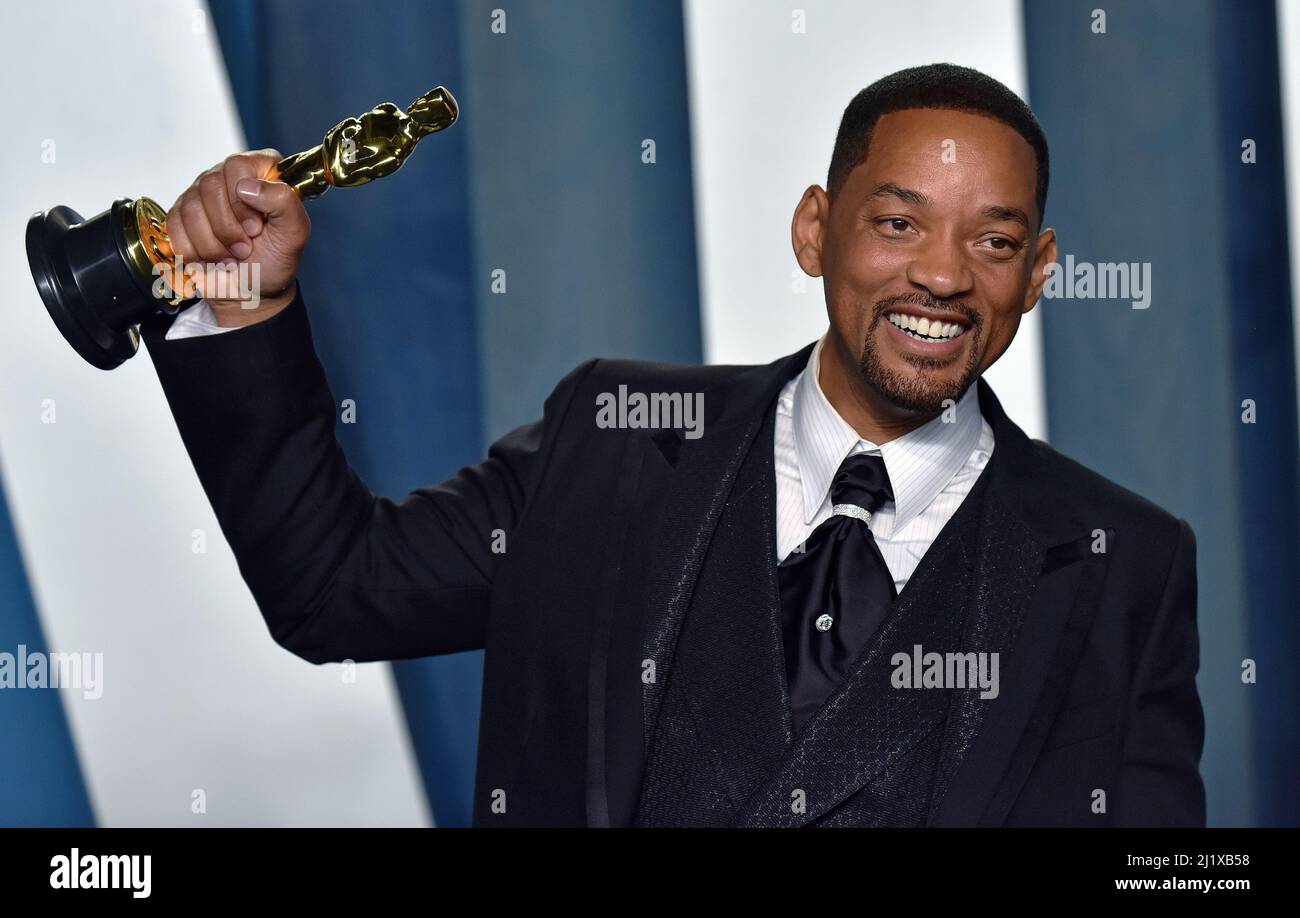 Beverly Hills, United States. 28th Mar, 2022. Will Smith Holds His ...