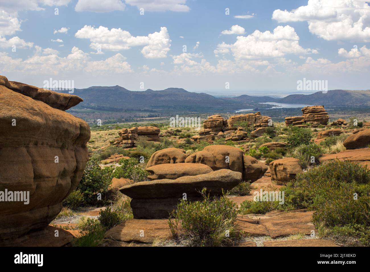 The boulder strewn landscape of the Magaliesberg mountains in South Africa Stock Photo