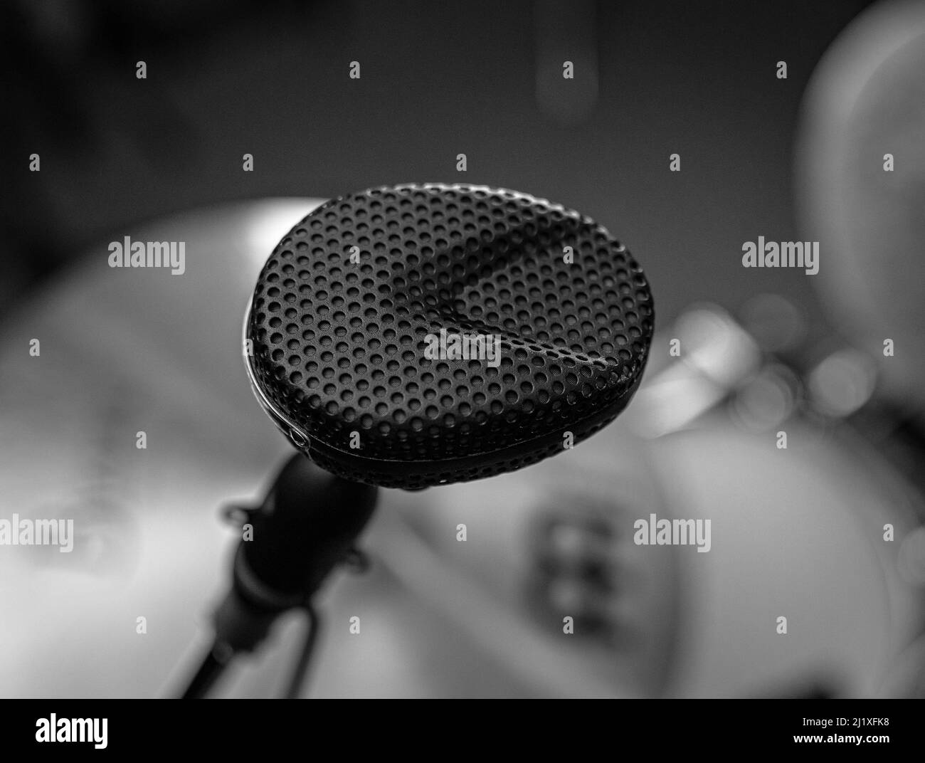 Ribbon mic Black and White Stock Photos & Images - Alamy