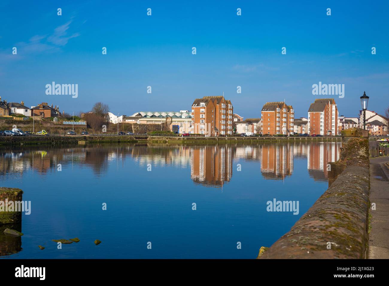 River Ayr as it flows through the town of Ayr on a spring morning Stock Photo