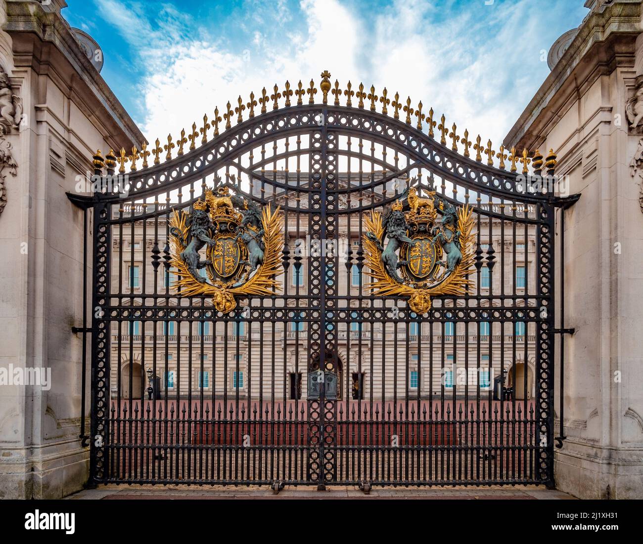 Ornate wrought iron gates at the entrance of Buckingham Palace. London. Stock Photo