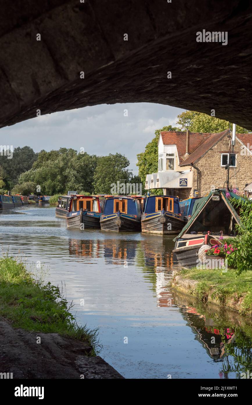 Boatyard at Lower Heyford wharf, Oxford Canal, Oxfordshire, UK Stock Photo