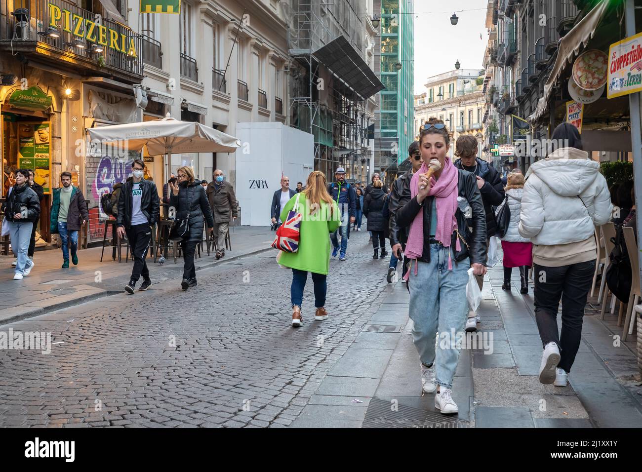 Naples, Italy - March 24, 2022: Via Toledo, in the historic center of the  city people walk the street on a spring day, looking for shopping, leisure  o Stock Photo - Alamy