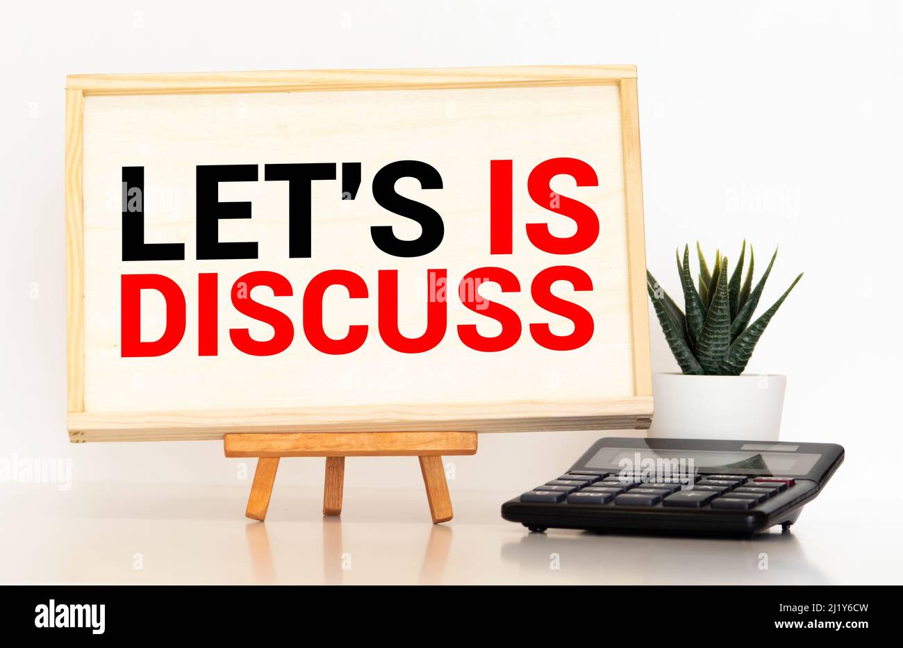lets-discuss-concept-notepad-word-business-concept-2J1Y6CW.jpg