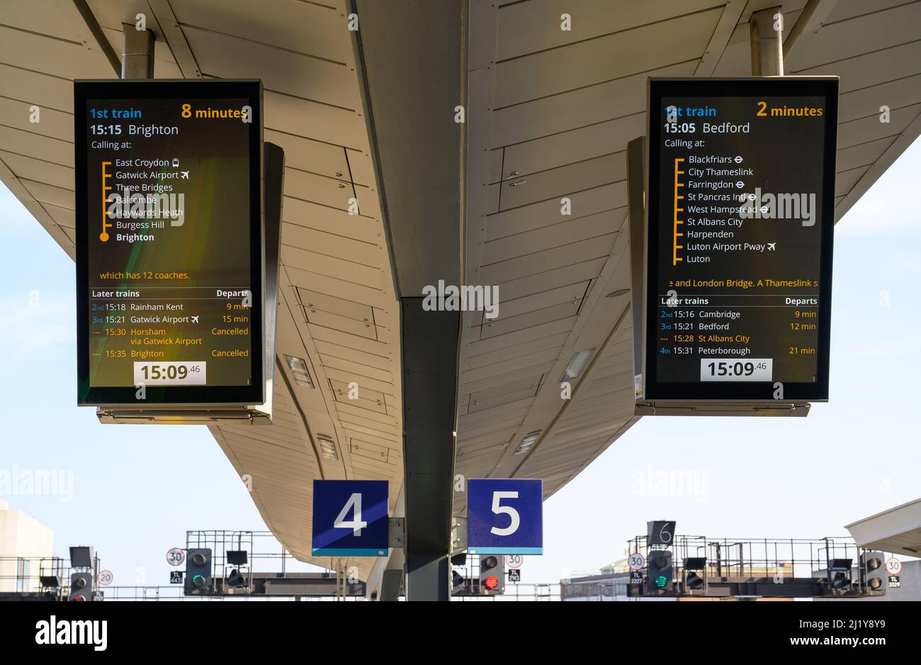 London Bridge railway station, London, UK: Information boards on platform 4 and platform 5 at London Bridge railway station. Stock Photo