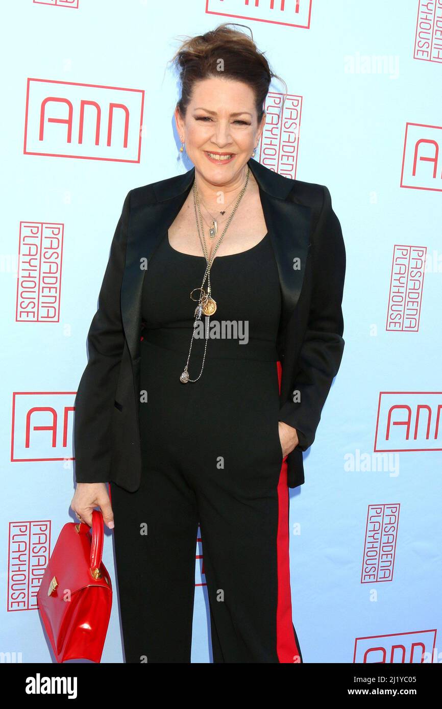 Pasadena, CA. 26th Mar, 2022. Joely Fisher in attendance for Pasadena Playhouse Presents ANN Opening Night, Pasadena Playhouse, Pasadena, CA March 26, 2022. Credit: Priscilla Grant/Everett Collection/Alamy Live News Stock Photo