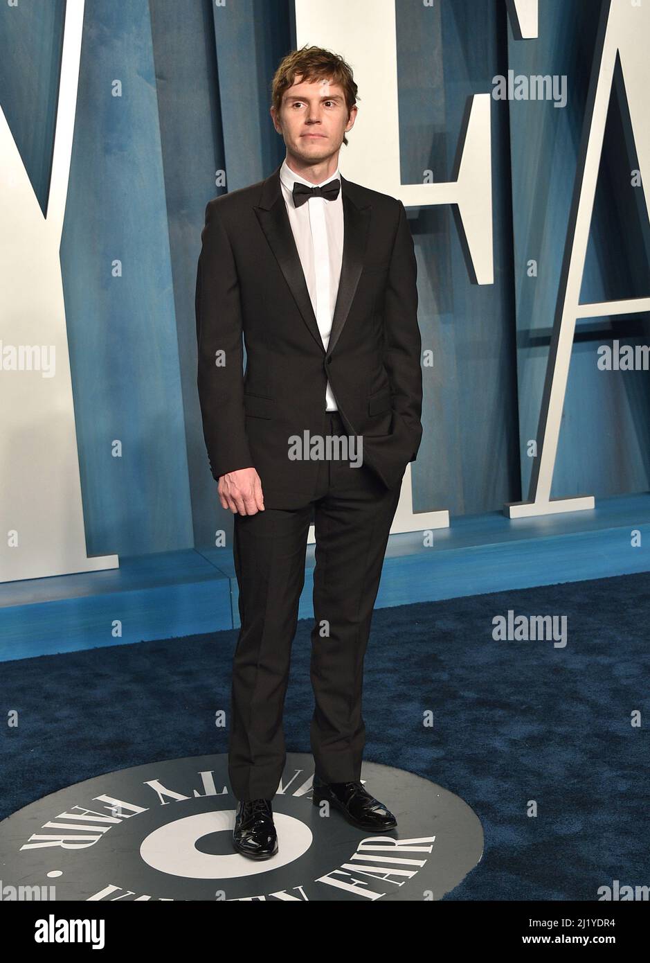 Evan Peters at the 2022 Vanity Fair Oscar Party hosted by editor ...