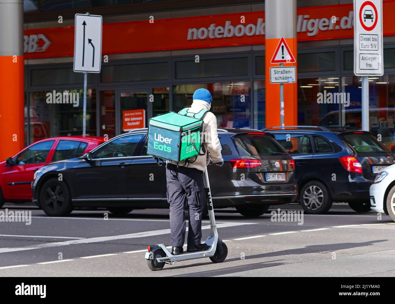 Uber eats scooter hi res stock photography and images Alamy