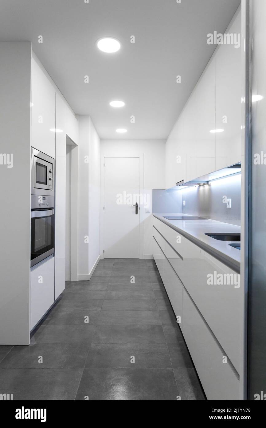 Kitchen empty contemporary design hi-res stock photography and images ...