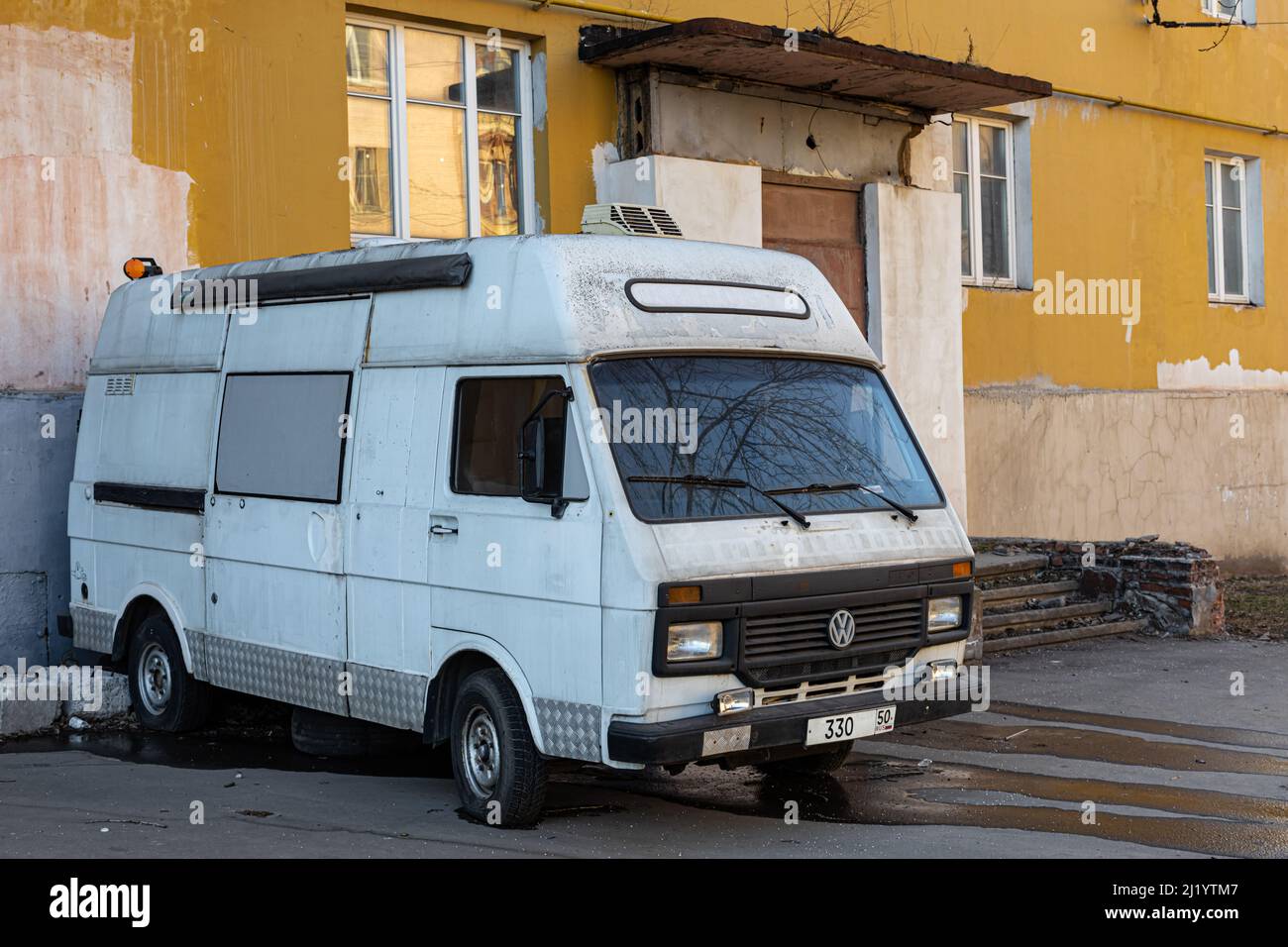 Old white van hi-res stock photography and images - Alamy