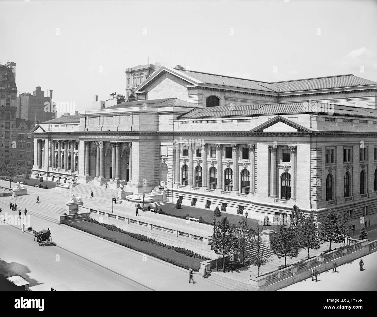New York Public Library, Fifth Avenue and 42nd Street, New York City, New York, USA, Detroit Publishing Company, 1911 Stock Photo